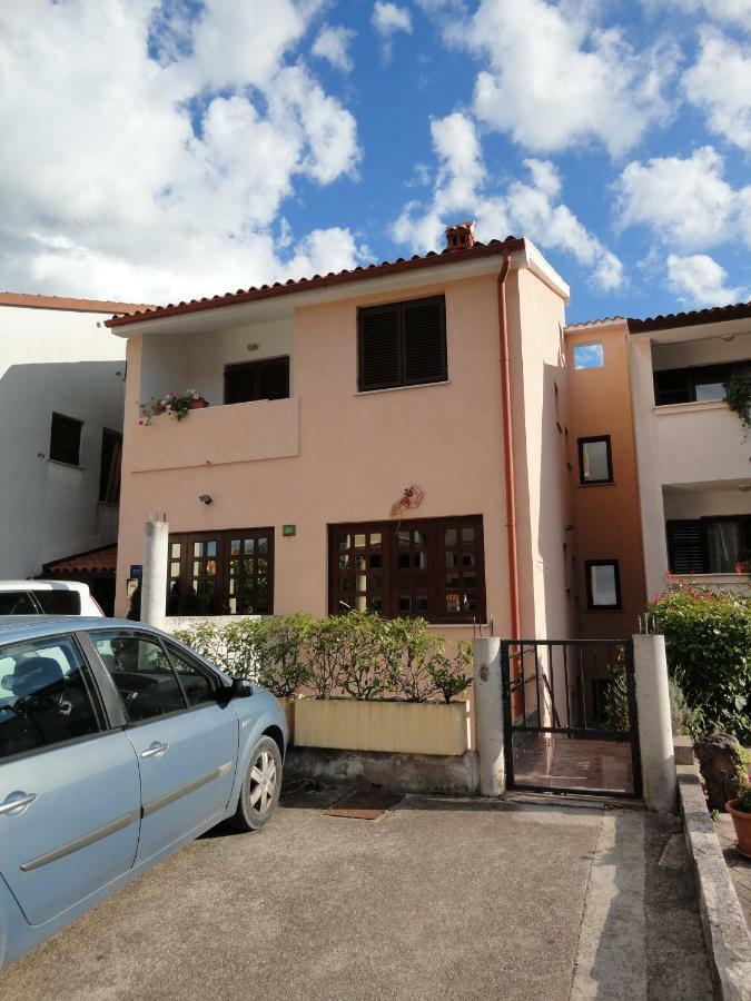 Apartments Jadranka Pula Bagian luar foto